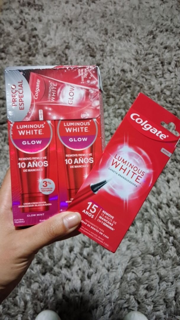 Kit Colgate Luminous White do cliente Roberto